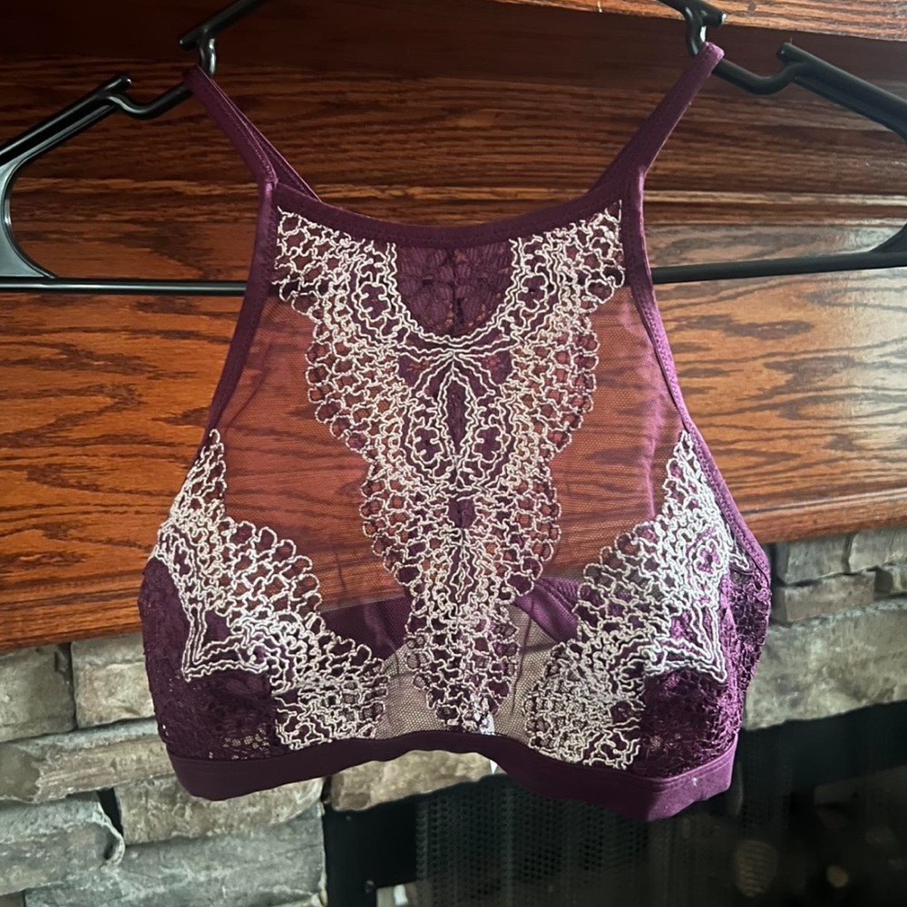Victoria’s Secret Burgundy Lace Halter Bralette- SMALL